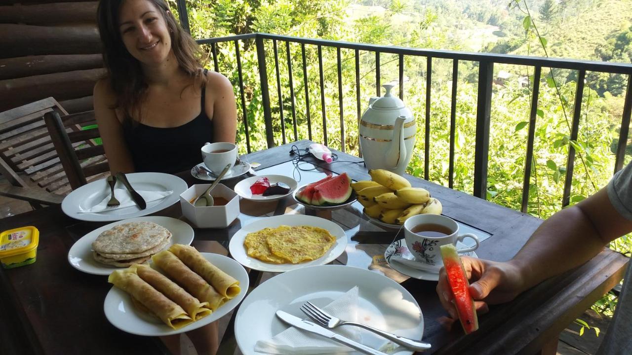 Green Lushy Home Stay Ела Екстериор снимка
