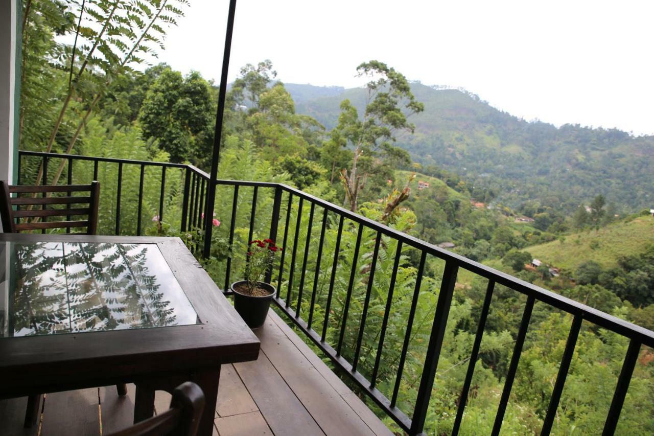 Green Lushy Home Stay Ела Екстериор снимка
